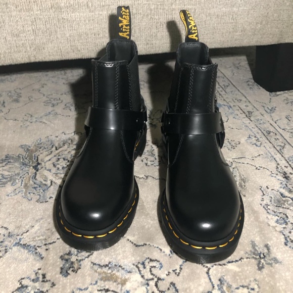 Dr. Martens Wincox Boots Black - Picture 7 of 10